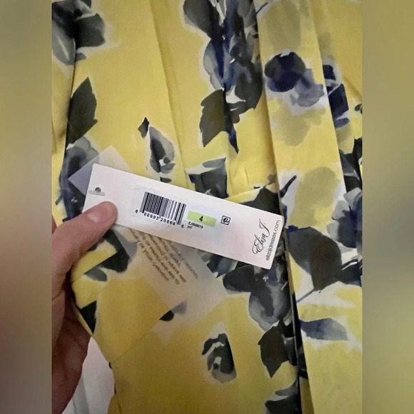 Eliza J Halter Ruffle Maxi Dress - Picture 7 of 7